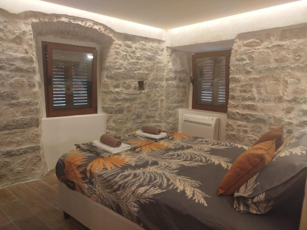 Apartments Casa Del Sol Jovana Kotor Exterior photo