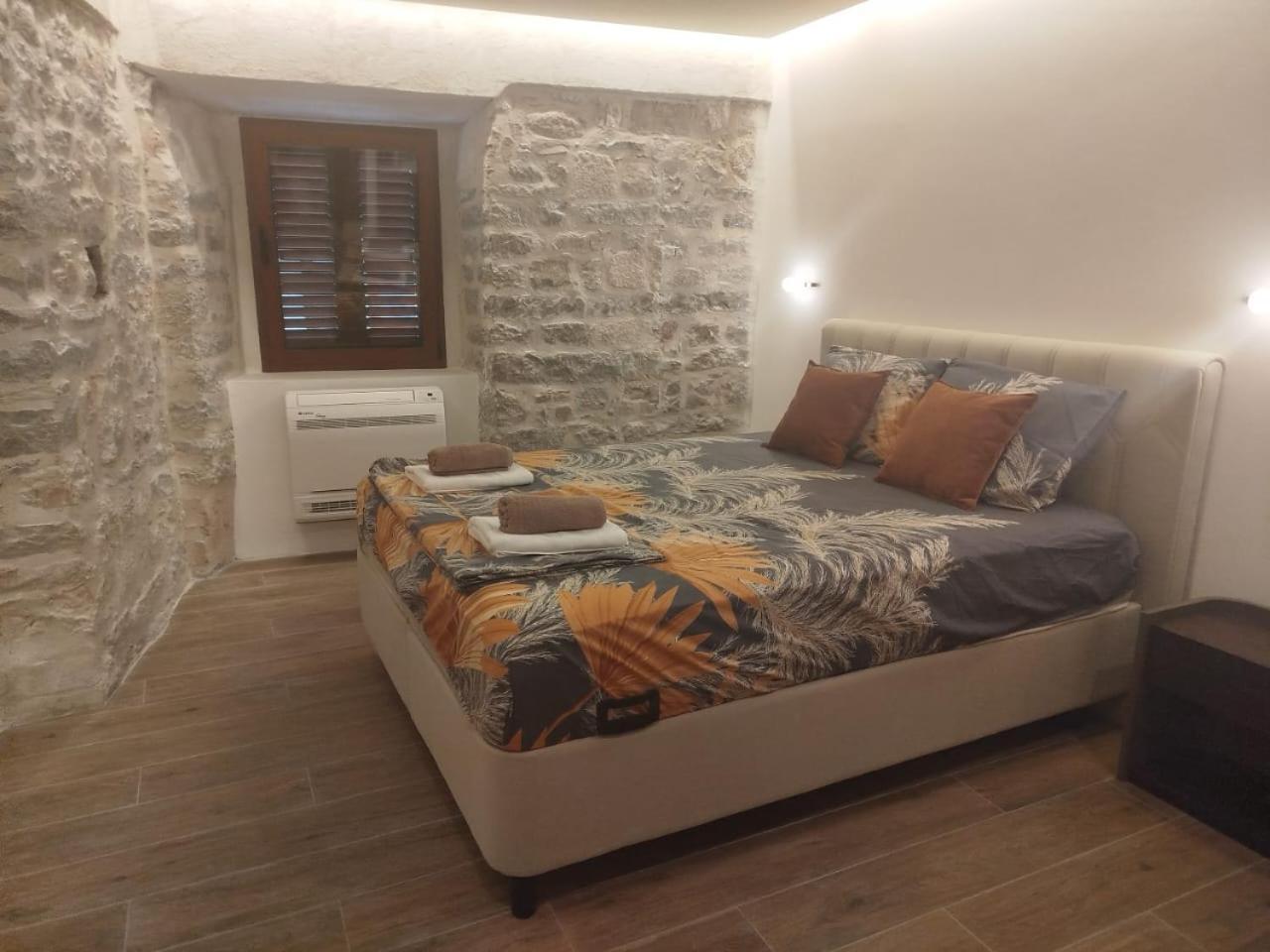 Apartments Casa Del Sol Jovana Kotor Exterior photo